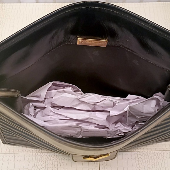 Rare "New/Unused" Vintage MARIO VALENTINO V Logo Clutch Leather Black 1786N - Picture 4 of 10